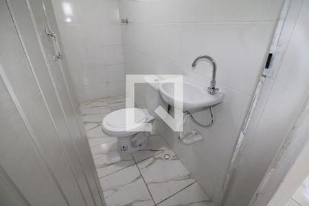 Banheiro 1 de casa para alugar com 2 quartos, 68m² em Vila Isolina Mazzei, São Paulo