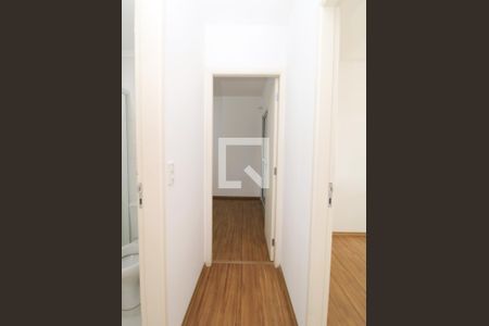 Corredor - Quartos de apartamento para alugar com 2 quartos, 67m² em Vila Nivi, São Paulo