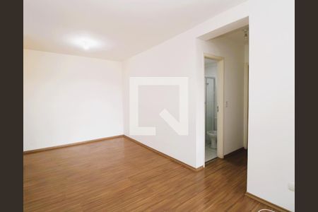 Sala de apartamento para alugar com 2 quartos, 67m² em Vila Nivi, São Paulo