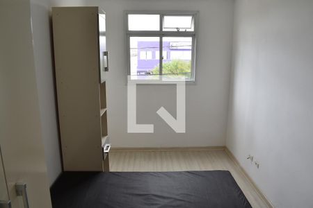 Quarto 1 de apartamento para alugar com 2 quartos, 51m² em Sítio Cercado, Curitiba