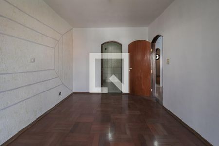 Quarto de casa para alugar com 3 quartos, 98m² em Vila Assis Brasil, Mauá