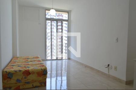 Sala  de apartamento para alugar com 2 quartos, 58m² em Barra da Tijuca, Rio de Janeiro