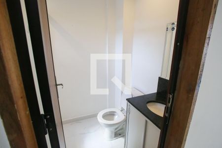 Banheiro de apartamento para alugar com 1 quarto, 38m² em Tanque, Rio de Janeiro