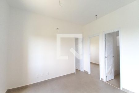 Sala de TV de apartamento para alugar com 2 quartos, 77m² em Swiss Park, Campinas