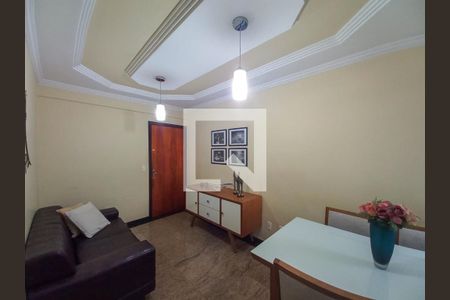 Sala de apartamento à venda com 2 quartos, 55m² em João Pinheiro, Belo Horizonte