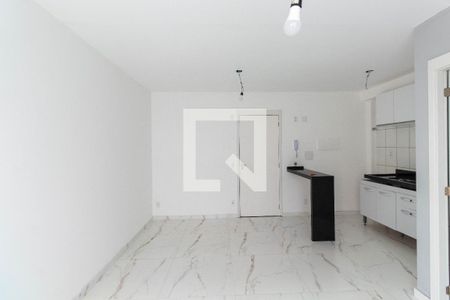 Sala/Cozinha de apartamento para alugar com 1 quarto, 27m² em Vila Ré, São Paulo