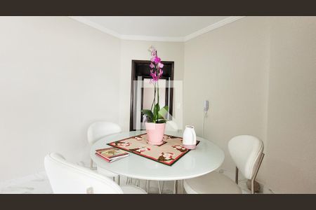 Sala de apartamento à venda com 3 quartos, 124m² em Jardim Flamboyant, Campinas