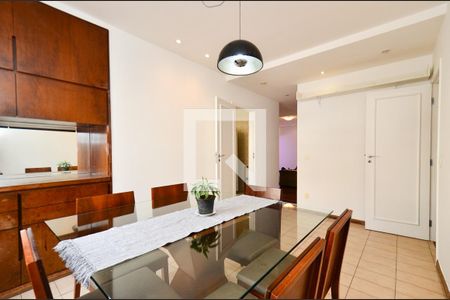 Sala de jantar de apartamento para alugar com 3 quartos, 150m² em Santo Antônio, Belo Horizonte