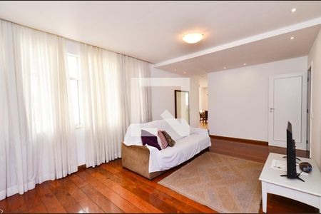 Sala de estar de apartamento para alugar com 3 quartos, 150m² em Santo Antônio, Belo Horizonte