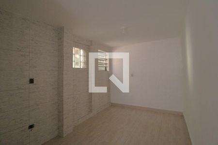 Quarto de casa para alugar com 2 quartos, 32m² em Cidade Ademar, São Paulo