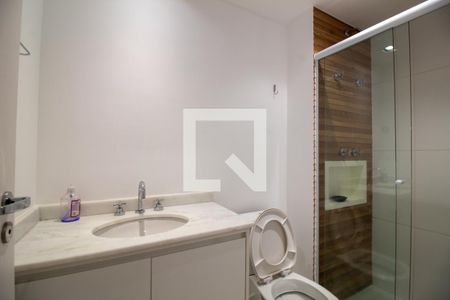 Banheiro de apartamento à venda com 2 quartos, 66m² em Santo Amaro, São Paulo