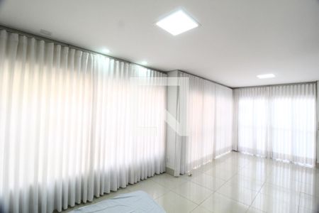 Sala de casa de condomínio para alugar com 3 quartos, 150m² em Granja Marileusa, Uberlândia