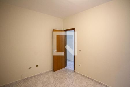 Quarto 2 de casa para alugar com 2 quartos, 70m² em Vila Macedópolis, São Paulo