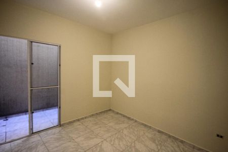 Quarto 2 de casa para alugar com 2 quartos, 70m² em Vila Macedópolis, São Paulo