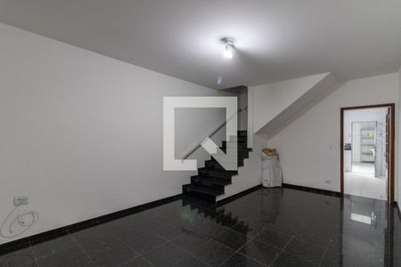 Sala de casa para alugar com 2 quartos, 80m² em Gopouva, Guarulhos