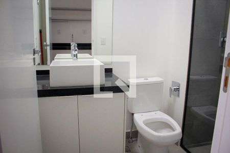 Banheiro de kitnet/studio para alugar com 1 quarto, 26m² em Vila Regente Feijó, São Paulo