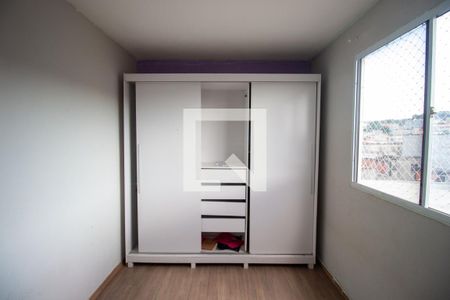 Quarto 1 de apartamento para alugar com 2 quartos, 47m² em Jardim das Oliveiras, Itaquaquecetuba