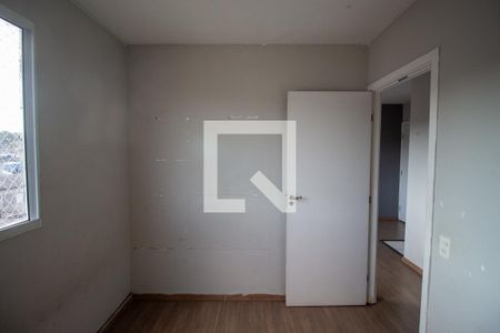 Quarto 1 de apartamento para alugar com 2 quartos, 47m² em Jardim das Oliveiras, Itaquaquecetuba