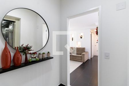 Entrada  de apartamento à venda com 3 quartos, 84m² em Vila Santo Estefano, São Paulo