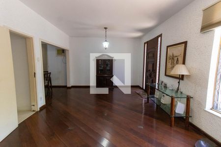 Sala de casa à venda com 5 quartos, 350m² em São Francisco, Niterói