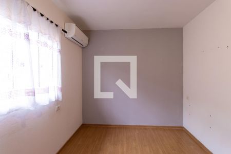 Quarto 1 de casa para alugar com 2 quartos, 92m² em Jardim Isis, Cotia