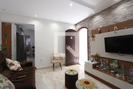 Sala de casa para alugar com 2 quartos, 23m² em Jardim Ana Rosa, São Paulo