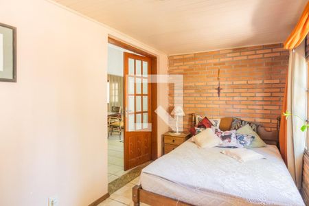 Quarto 1 de casa à venda com 3 quartos, 299m² em Cristal, Porto Alegre