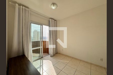 Sala de apartamento para alugar com 2 quartos, 65m² em Vila Pires, Santo André