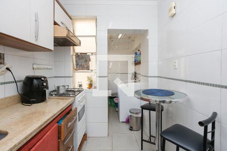 Cozinha de apartamento para alugar com 2 quartos, 60m² em Passo D’areia, Porto Alegre