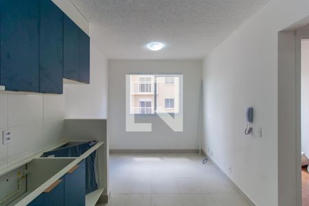 Sala de apartamento para alugar com 2 quartos, 32m² em Vila Ivone, São Paulo