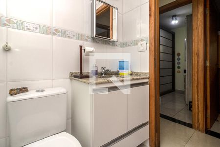 banheiro social_3 de apartamento à venda com 3 quartos, 62m² em Vila Vermelha, São Paulo