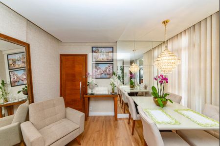 Sala de apartamento à venda com 2 quartos, 70m² em Barreiro, Belo Horizonte