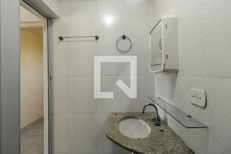 Banheiro de casa para alugar com 1 quarto, 10m² em Cangaiba, São Paulo