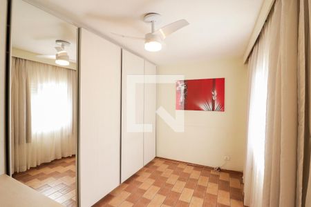 Quarto 1 de casa para alugar com 3 quartos, 165m² em Parque Peruche, São Paulo