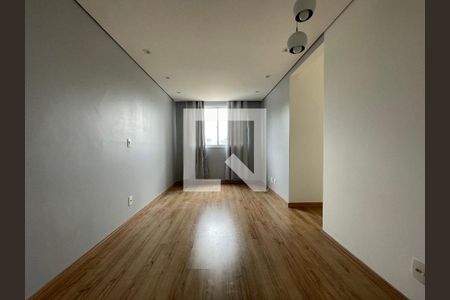 Sala de apartamento para alugar com 2 quartos, 48m² em Jardim Esmeralda, São Paulo