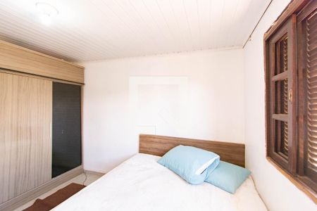 Quarto de casa à venda com 4 quartos, 130m² em Guajuviras, Canoas