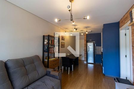 Sala  de apartamento para alugar com 1 quarto, 48m² em Centro, Curitiba