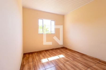 Quarto 2 de casa para alugar com 2 quartos, 70m² em Butiatuvinha, Curitiba