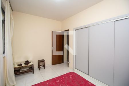 Quarto 1 de apartamento para alugar com 2 quartos, 87m² em Cruzeiro, Belo Horizonte