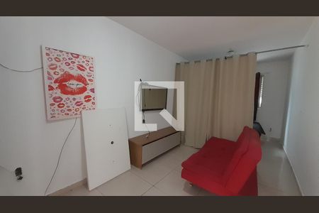 Sala de apartamento para alugar com 0 quarto, 120m² em Guilhermina, Praia Grande