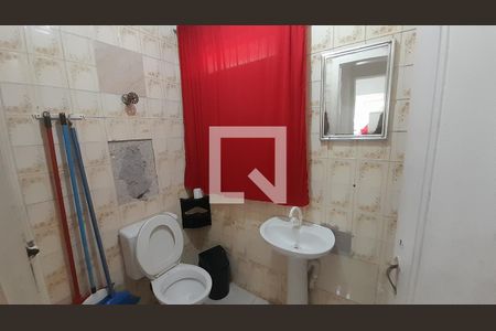 Banheiro de apartamento para alugar com 0 quarto, 120m² em Guilhermina, Praia Grande