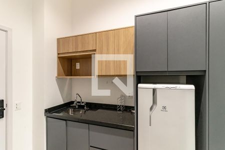 Cozinha de kitnet/studio à venda com 1 quarto, 27m² em Indianópolis, São Paulo