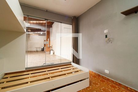 Quarto de casa para alugar com 2 quartos, 55m² em Parque Novo Mundo, São Paulo