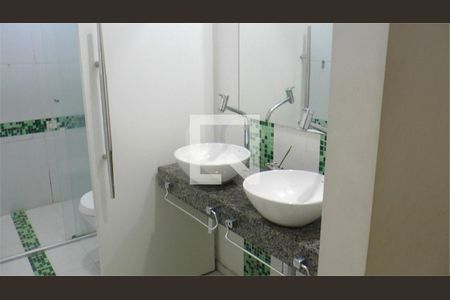 Casa à venda com 3 quartos, 250m² em Vila Matilde, São Paulo