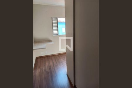 Casa à venda com 3 quartos, 136m² em Vila Araguaia, São Paulo