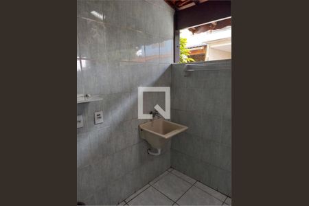 Casa à venda com 3 quartos, 136m² em Vila Araguaia, São Paulo