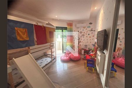 Apartamento à venda com 4 quartos, 210m² em Campo Belo, São Paulo