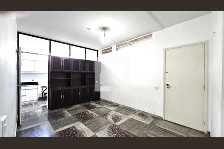 Casa à venda com 4 quartos, 320m² em Chácara Santo Antônio (Zona Sul), São Paulo