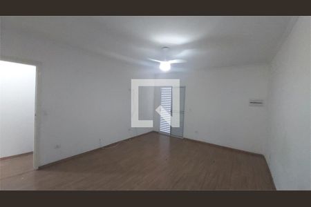 Casa à venda com 3 quartos, 200m² em Bom Retiro, São Paulo