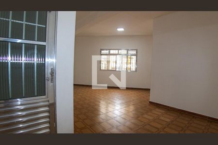 Casa para alugar com 1 quarto, 38m² em Vila Ema, São Paulo